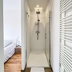 Galets Blancs, 10 Min Du Port, 2 Parkings La Rochelle (Charente-Maritime)