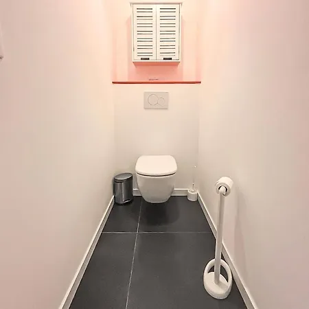 Galets Blancs, 10 Min Du Port, 2 Parkings La Rochelle (Charente-Maritime)